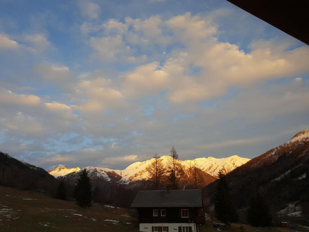 Chalet Breithorn- Perfect For Holiday With Amazing View! 上盖斯特尔恩 外观 照片